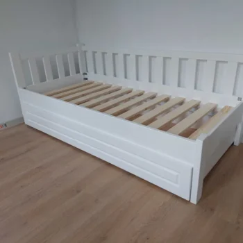 Pat cu sertar de o persoana