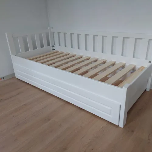 Pat cu sertar de o persoana