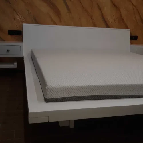 Pat dormitor din lemn 180x200cm cu noptiere incluse in pret