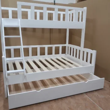 Pat supraetajat 3 locuri si loc suplimentar