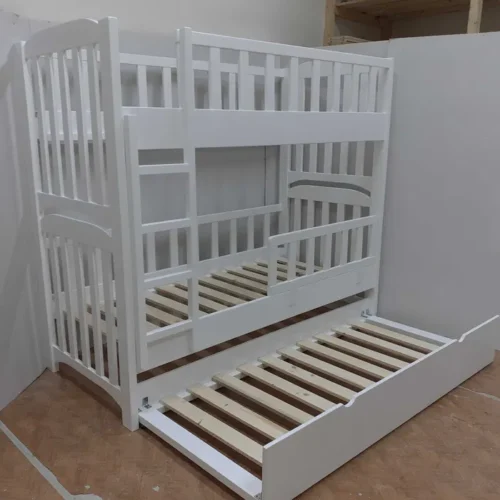 Pat supraetajat din lemn masiv cu scari