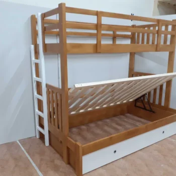 Pat etajat cu trei locuri si sertare