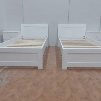 pat o persoana din lemn masiv pentru copii cu montaj si transport gratuit