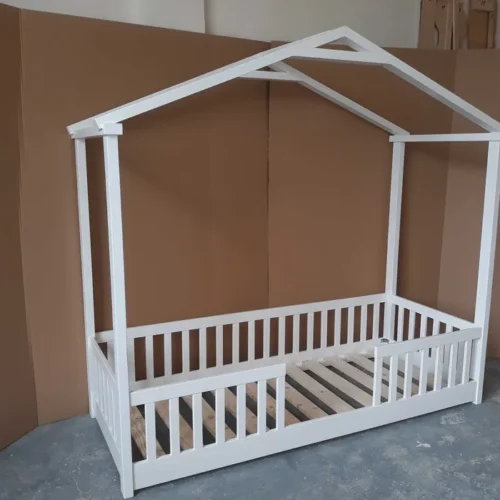 Pat Montessori din lemn masiv 90x200 cm personalizat