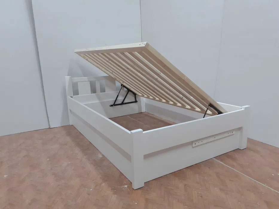 Pat 2 persoane din lemn masiv