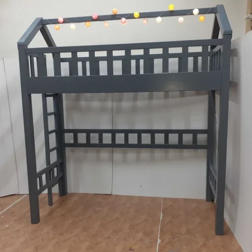 Pat etajat din lemn masiv cu loc de joaca sau birou, 200x90cm