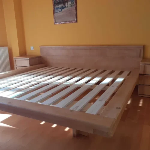 Producator Mobilier din lemn masiv pe comanda.